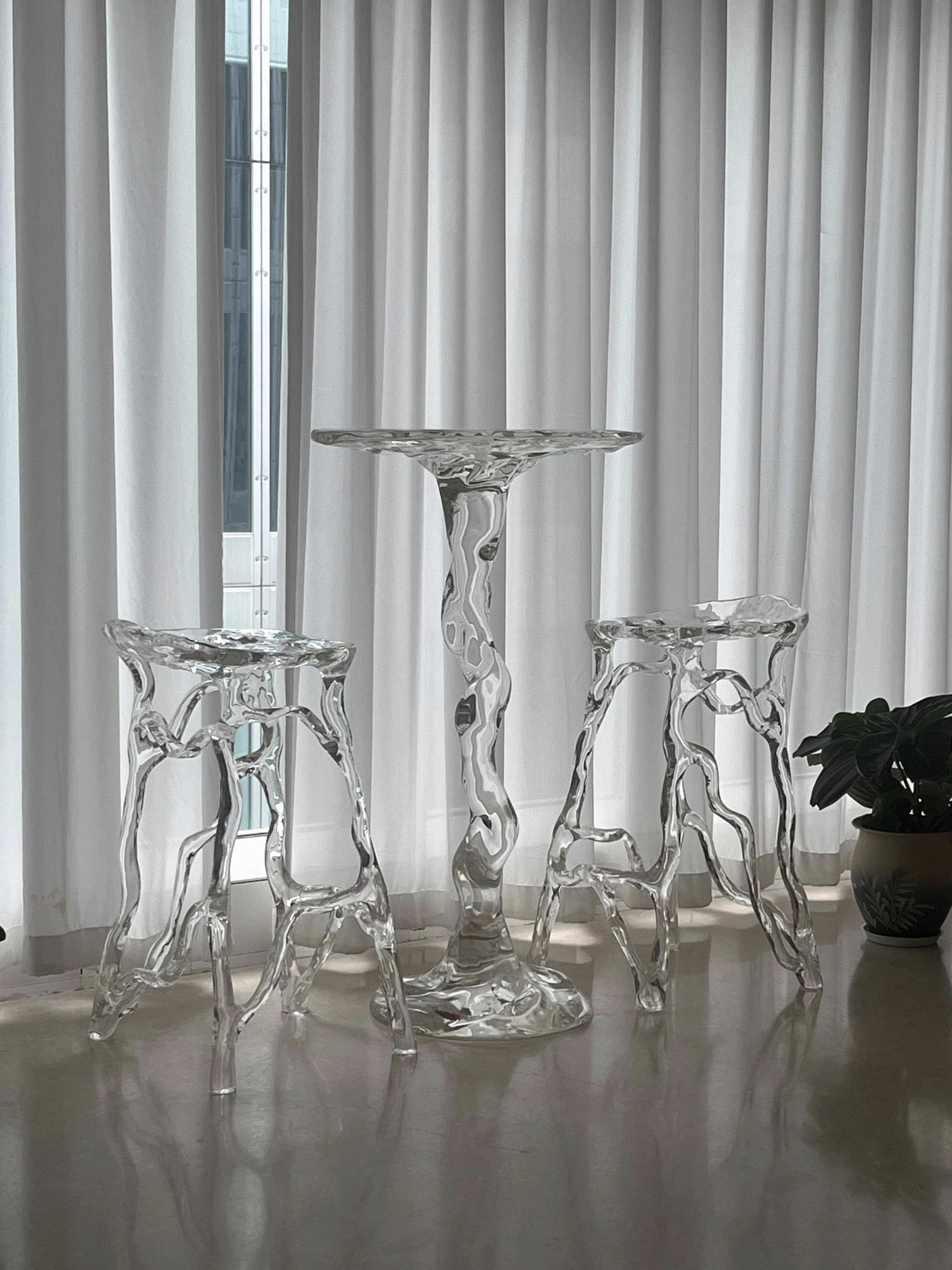 Vortex Round Bar Table, Cocolea, , ,