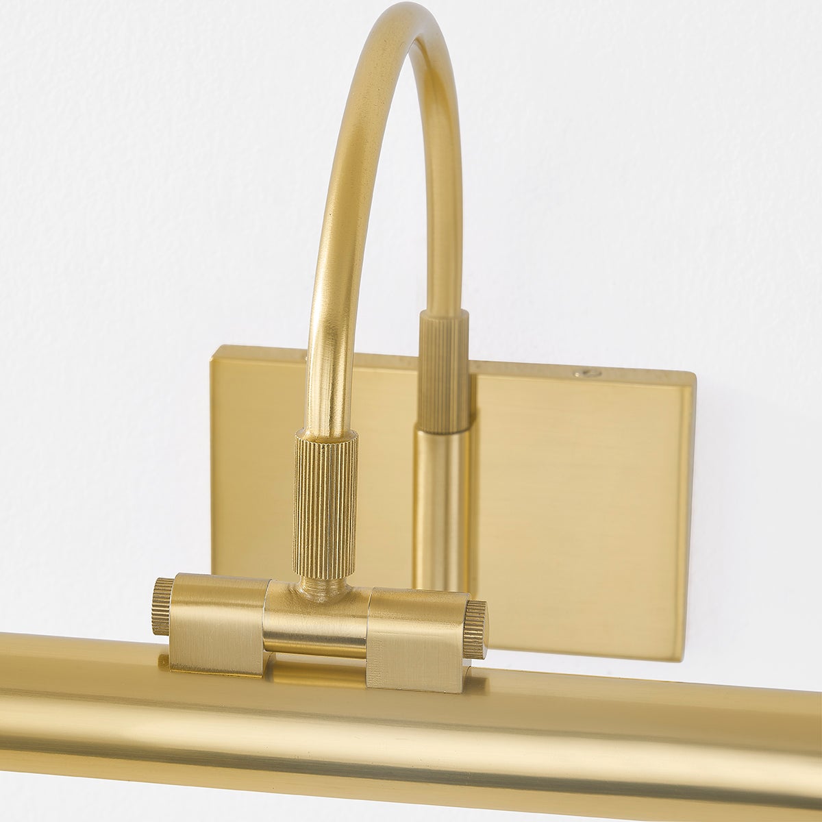 Elowen Picture Light in Aged Brass – view 3