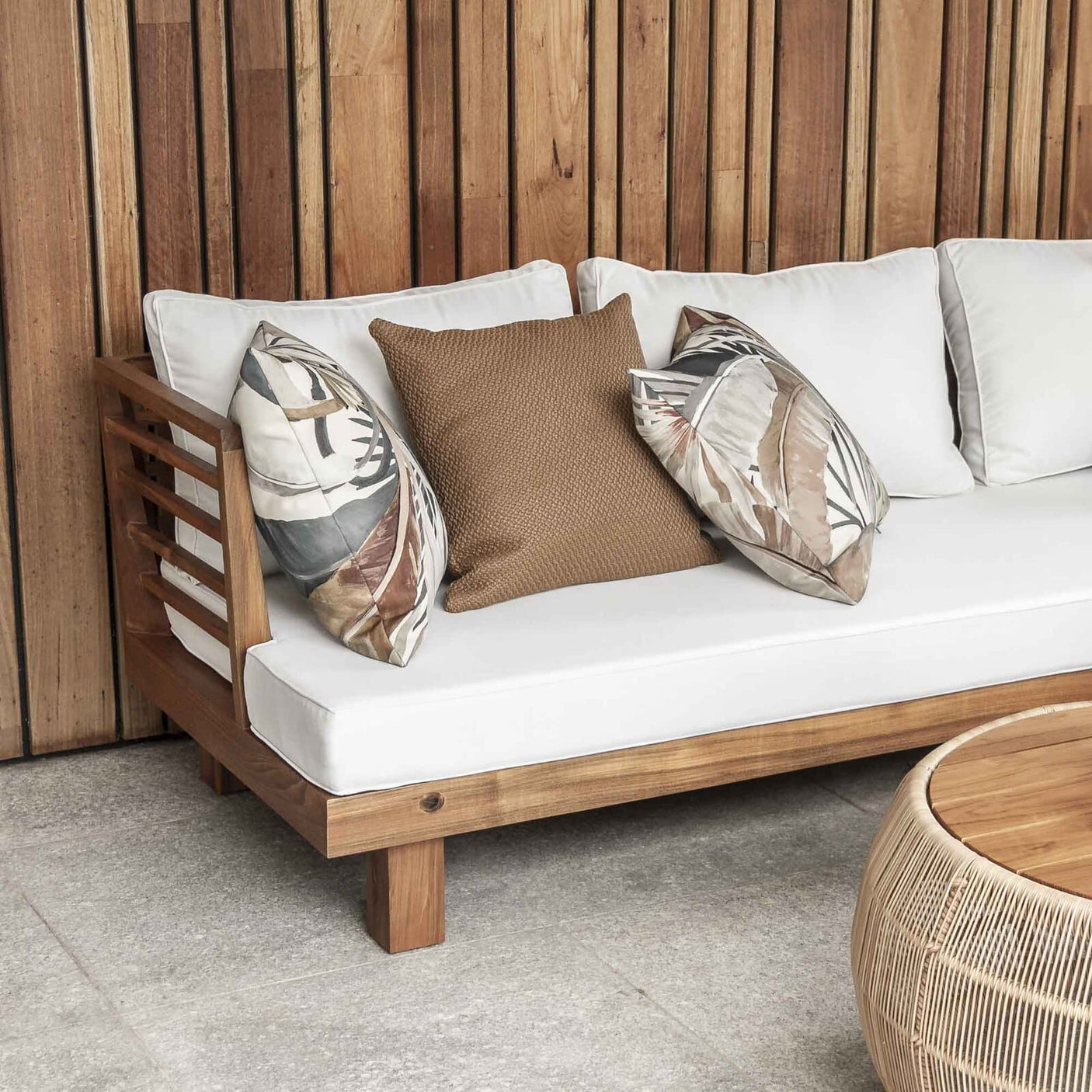 Stripe Sofa, Cocolea, , ,