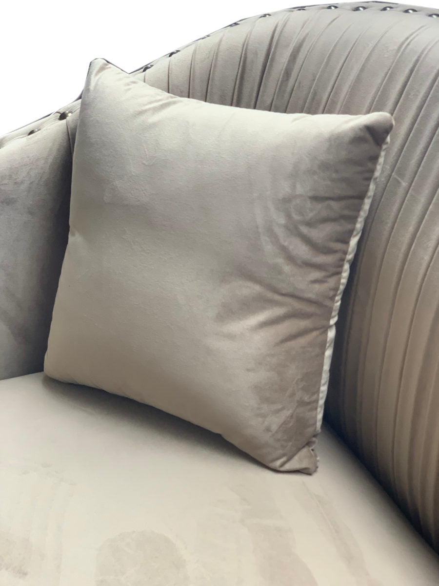 Portico Champagne Velvet Lounge, Cocolea, , ,