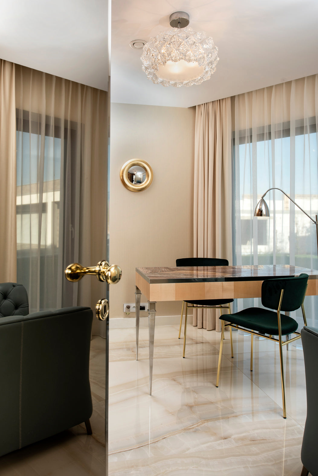 Van Eyck Mirror, Cocolea, , ,