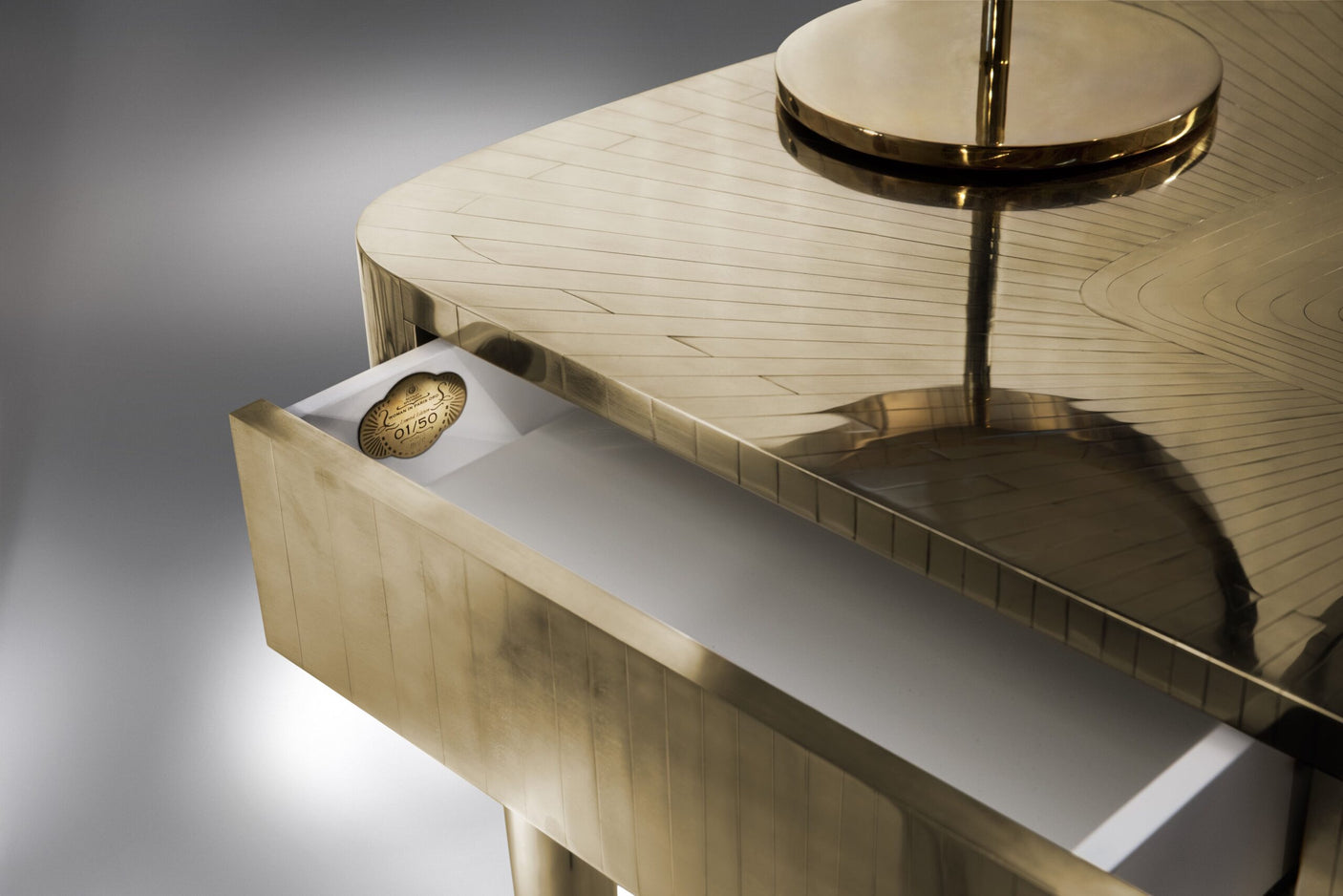 Woman in Paris Oro Mirror Table, Cocolea, , ,