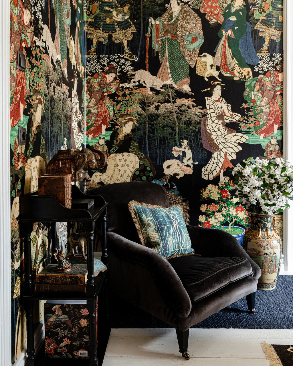 Samurai and Geisha Wallpaper in Anthracite & Multi, Cocolea Natty & Polly, Per roll (52 cm × 9 m), ,