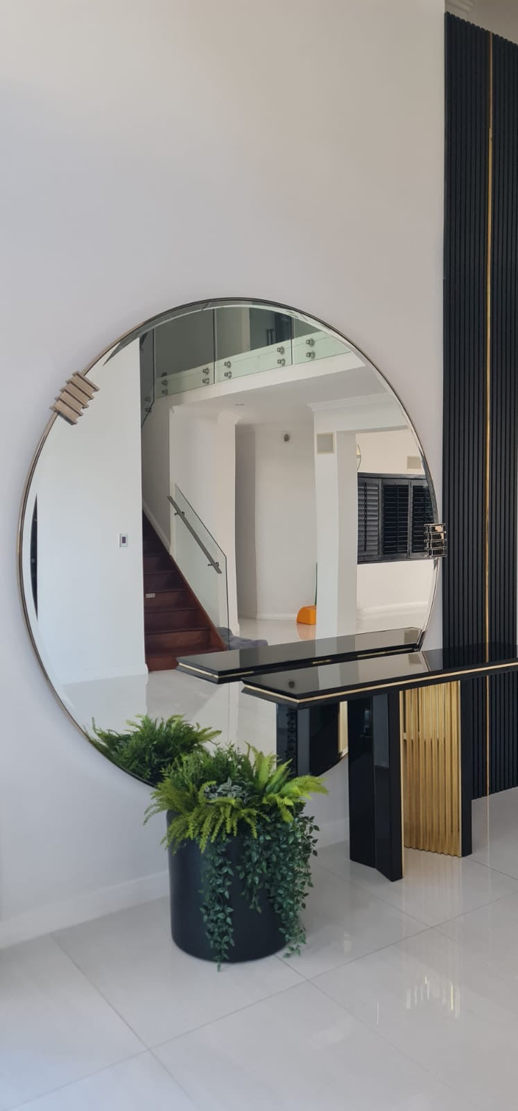 Vertigo mirror