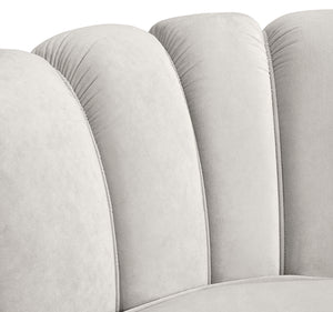 Pearl Round Three Sofa by BRABBU – view 8