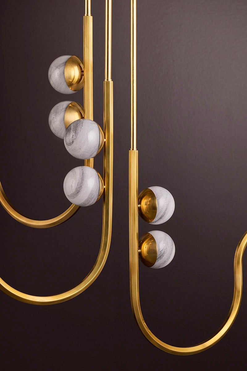 Avignon Chandelier in Vintage Brass – view 7