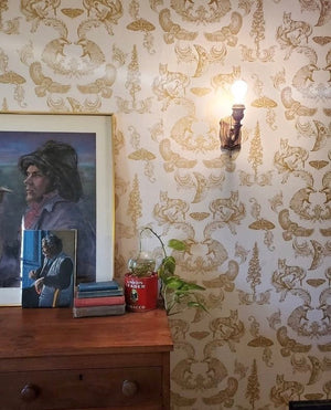 Dipped in Moonlight Wallpaper, Cocolea Natty & Polly, Cream / Gold, Per roll (52 cm × 10 m),