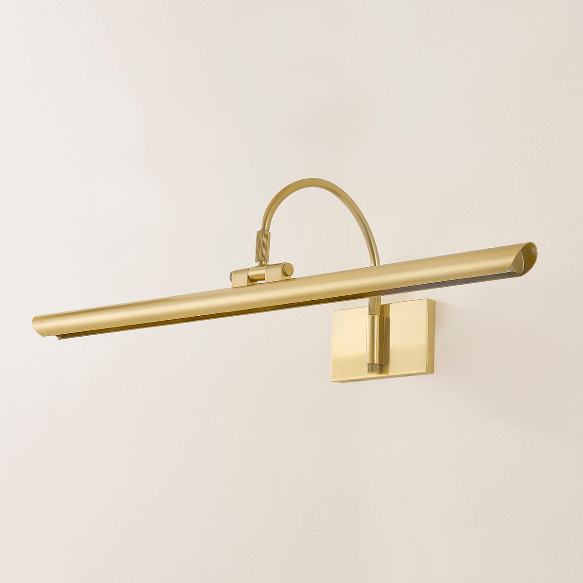 Elowen Picture Light in Aged Brass – view 4