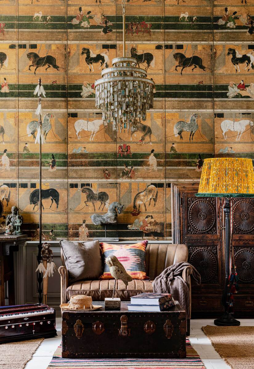 Horse Stable Wallpaper in Golden Brown, Cocolea Natty & Polly, Per roll (52 cm × 9 m), ,