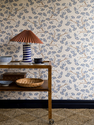 Ginko Garden Wallpaper, Cocolea Natty & Polly, Faded Indigo, Per roll (52 cm × 10 m),