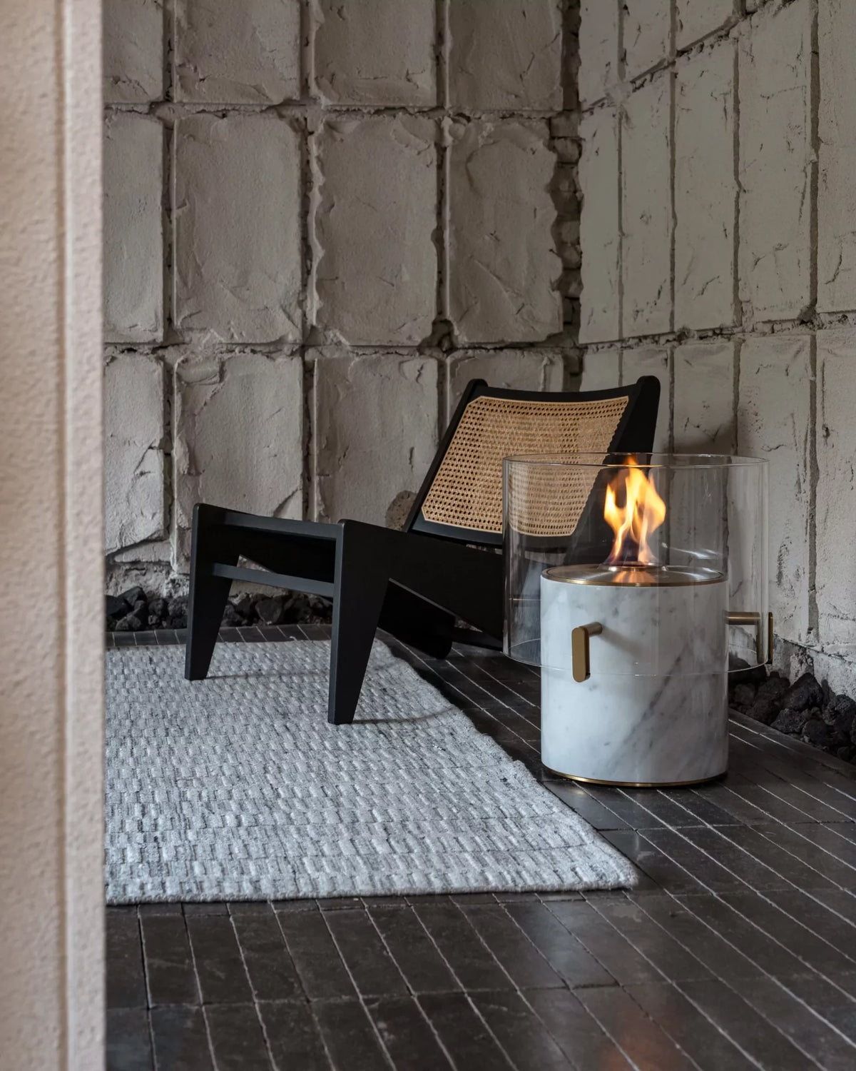 EcoSmart Fire Pillar 3L Designer Fireplace – lifestyle