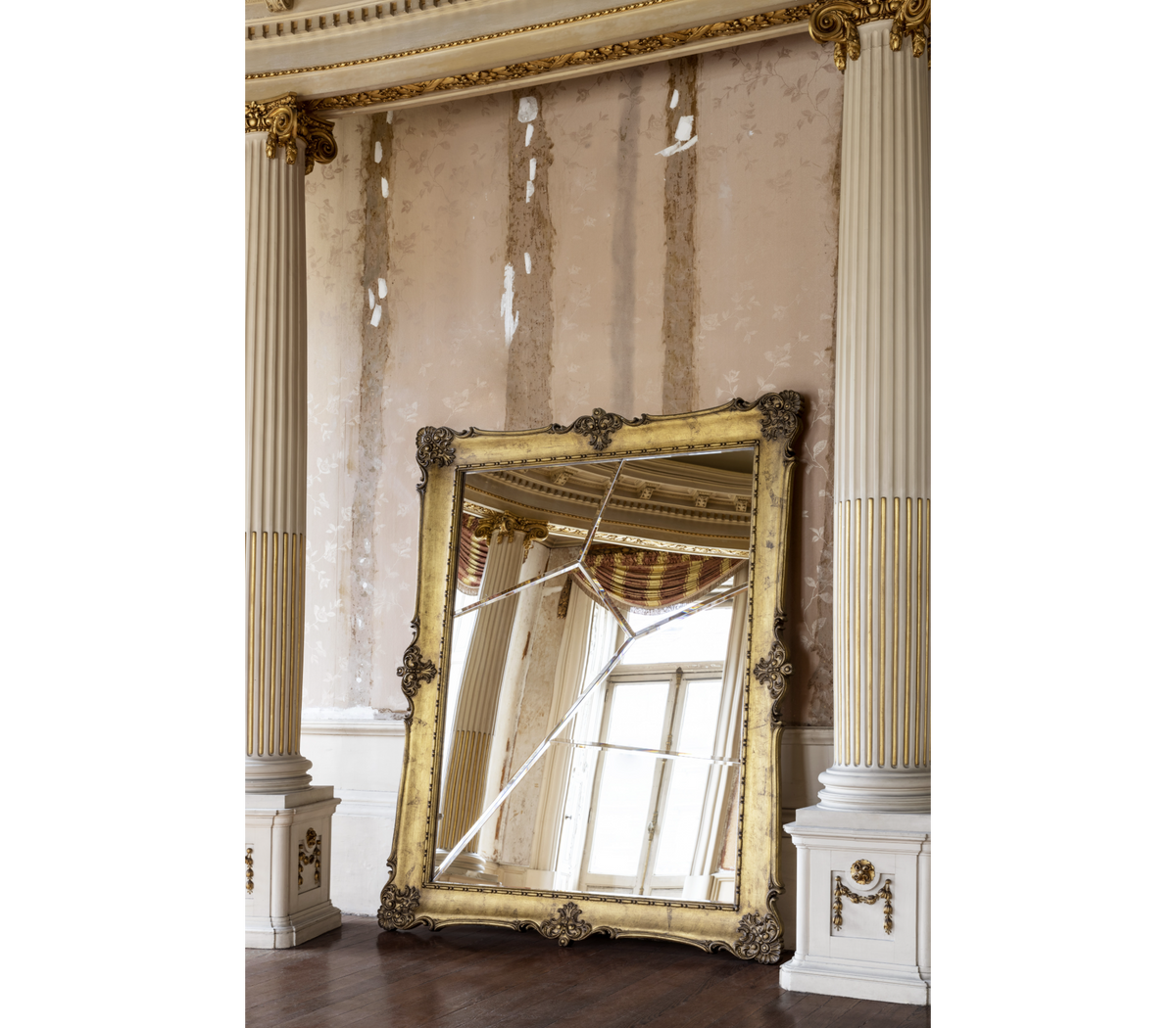 D. Dinis Fragmented Mirror by Boca do Lobo – view 10