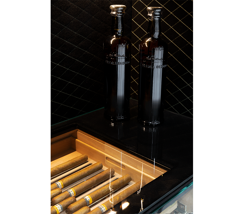 Millionaire Silver Cigar Luxury Safe by Boca do Lobo – view 10